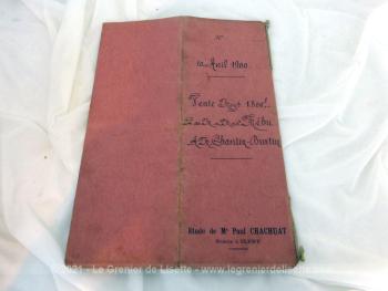 Âgé de plus de 125 ans, voici un acte notarié daté du 10 avril 1900 écrit à la plume dans une écriture remplie de pleins et déliés à l'encre sépia sur 4 pages concernant la vente d'un pré  avec cachet  et sceau de la III° République.