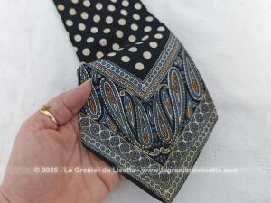 Belle cravate pure soie Pierre Cardin Paris