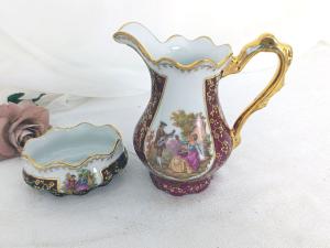 Pichet verseur à lait et sucrier vintages Porcelaine Limoges dessin style XVIII°