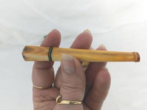 Porte-cigarette vintage bakélite corps carré et son étui en bois