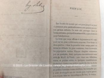 Ancien livre religieux  au titre de  