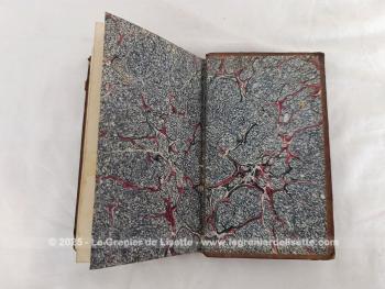 Datant de 1844,  voici le livre 