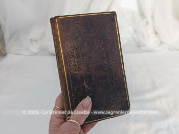 Datant de 1844,  voici le livre 