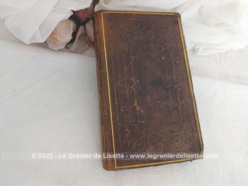 Datant de 1844,  voici le livre 