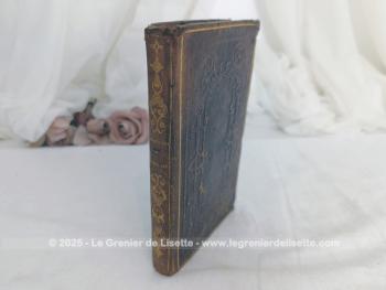 Datant de 1844,  voici le livre 