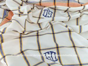 Belle nappe vintage monogrammes brodés GD