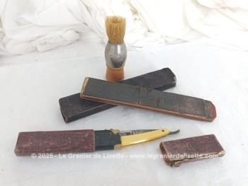 Voici un nécessaire vintage à barbe avec un blaireau, 2 coupe-choux dont un dans son étui et un polissoir dans son étui en cuir gravé.
