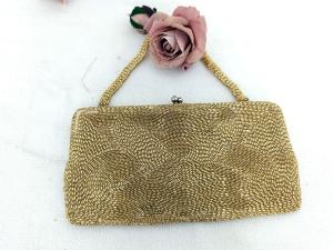 Belle sacoche vintage perles mordorées et lanière