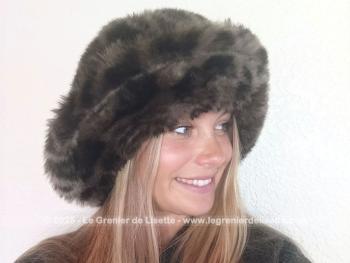 Voici un beau chapeau vintage en fausse fourrure léopard au large rebord de la célèbre marque  du désigner Roméo Gigli. Superbe ! 