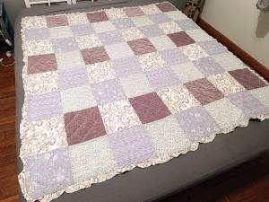 Beau plaid matelassé gris/mauve patchwork différents tissus