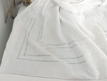 Ancien grand drap broderies ajourées, jours et monogrammes HL – Image 6