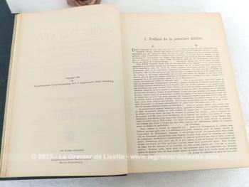 Voici deux beaux et grands livres anciens de collection avec ces deux tomes de dictionnaires de 1909 avec un tome français/allemand et un tome allemand/français. Une couverture à peine usée, mais que de charme dans ces deux livres centenaires.