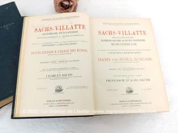 Voici deux beaux et grands livres anciens de collection avec ces deux tomes de dictionnaires de 1909 avec un tome français/allemand et un tome allemand/français. Une couverture à peine usée, mais que de charme dans ces deux livres centenaires.