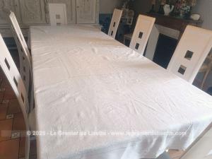 Superbe très grande nappe rectangulaire quadrillages jours et monogrammes HN