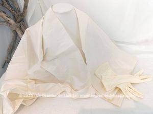 Belle étole cérémonie satiné ivoire et gants