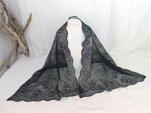 Belle étole rectangulaire dentelle noire petites fleurs