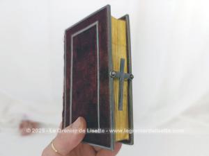 Missel Paroissien Romain velours bordeaux fermoir croix de 1851