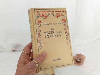 Voici le livre 