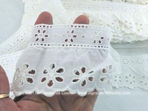 Long et large galon fronces broderie anglaise blanche