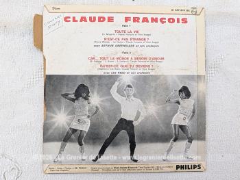 Voici un disque 45T Claude François  des années 60 avec 4 titres, dont le plus célèbre est 