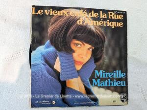 Disque 45T Mireille Mathieu « Amour Défendu » 1977