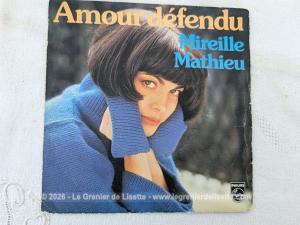 Disque 45T Mireille Mathieu « Amour Défendu » 1977