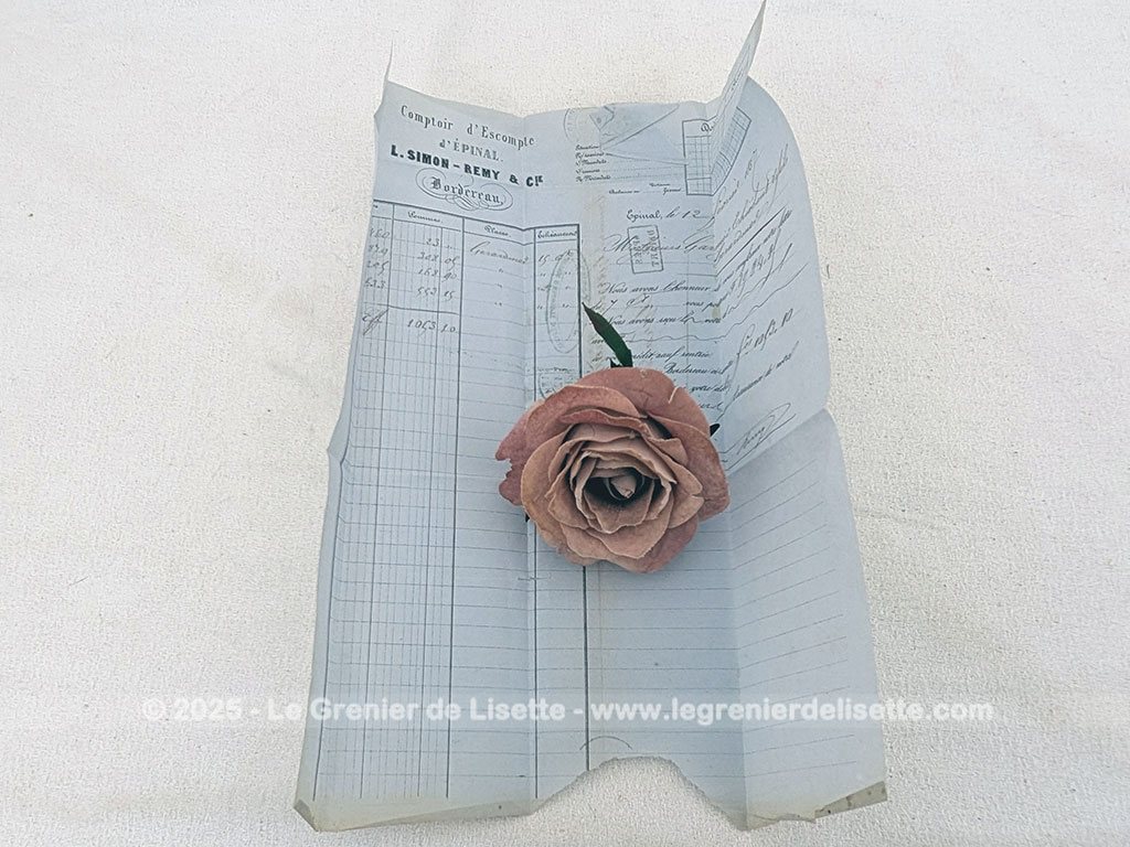 Agée de 169 ans, voici une ancienne lettre pli du 12 avril 1857 soit à peine 68 ans après la révolution française de 1789 ! C'est une feuille bordereau du Comptoir d'Escompte d'Epinal L. Simon - Rémy et Cie adressée à un habitant de Gerardmer avec un timbre oblitéré à l’effigie de Napoléon III.