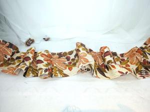 Longue cantonnière tissus ameublement tissus seventies