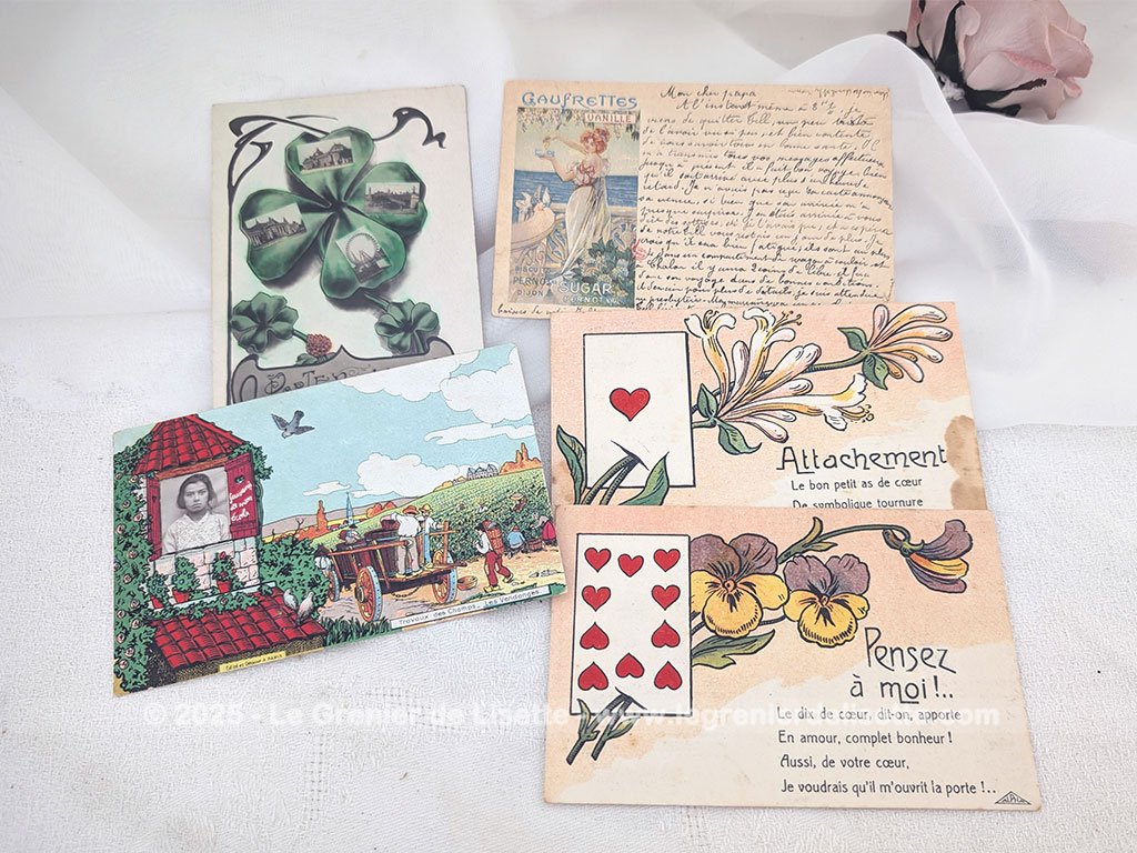 Datant du début des années 1900, voici un lot de 5 cartes postales anciennes ayant pour thème des cartes à jouer et leur signification, un trèfle porte bonheur sur Paris, une carte avec une photo personnelle et une carte publicitaire de Gaufres. Que des cartes à l'originalité bien réelle !