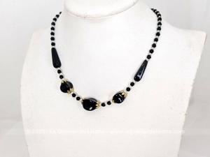 Beau ras de cou perles verre noires et translucides