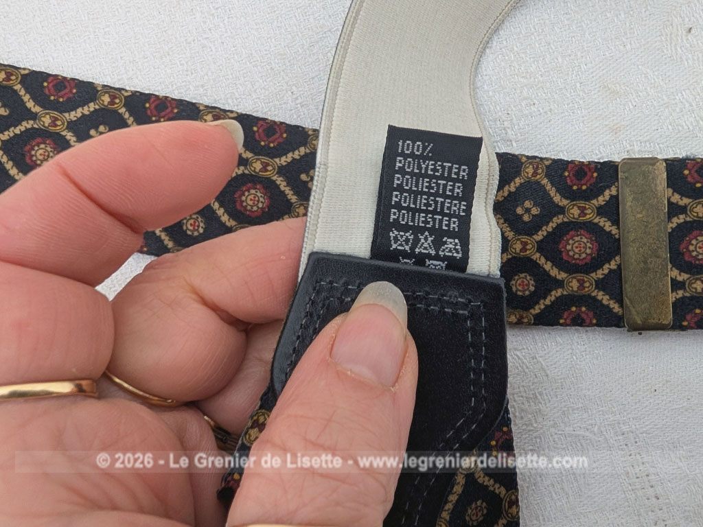 Au style rétro, voici une élégante paire de bretelles pour homme au motif