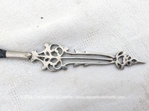 Coupe papier vintage manche ciselé lame plastique épais noir