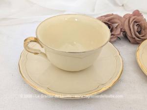 Duo vintage de tasses et soucoupes spécial déjeuner