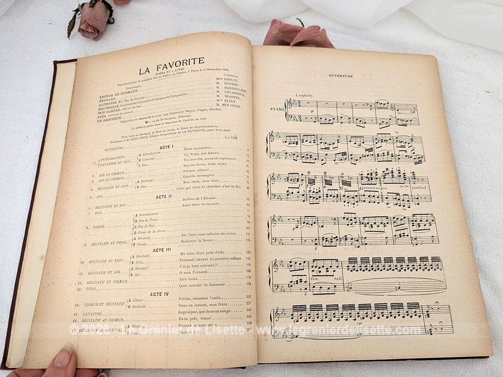 Voici une partition ancienne de l'opéra