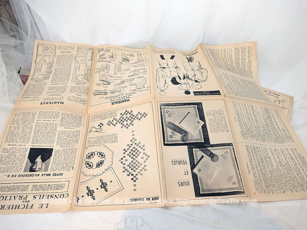 Datant de 1965, voici un lot de 3 patrons suppléments de la revue