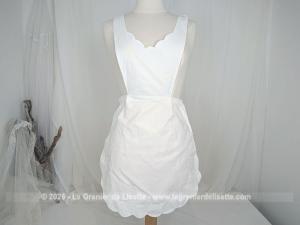 Ancien petit tablier « soubrette » fait main bordure vagues