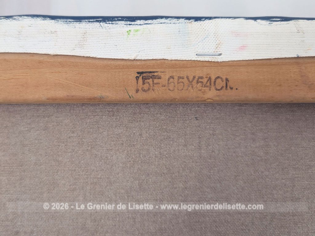 Sur 65 x 54 cm, voici un bien original tableau représentant un bouquet de fleurs peint à l'huile qui capte la lumière avec une force incroyable. Signée J. Maurin et datée de 2005. Pièce unique.