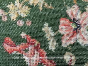 Belle tapisserie canevas vintage motifs fleurs et volutes