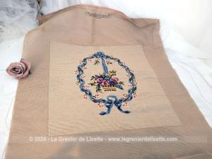 Grand canevas vintage Margot de Paris médaillon floral