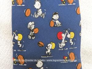 Cravate soie vintage enfant Snoopy Peanuts
