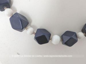 Collier ras de cou seventies galalithe bleu et blanc