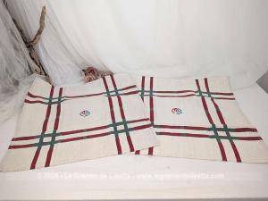 RESERVE – Duo grandes serviettes ou torchons couleurs basques brodés MB