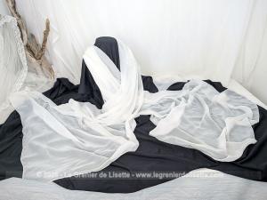 Grande étole ivoire voile synthétique