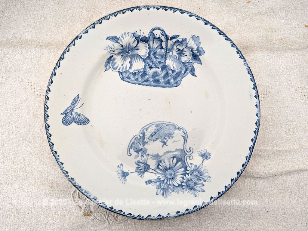 Voici un superbe lot de 7 assiettes anciennes en terre de fer de la manufacture de Saint Amand.