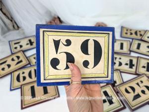 Lot de plaques anciennes carton avec numéros années 40/50