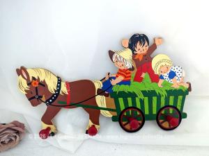 Porte-manteau vintage enfants bois Mertens-Kunst cheval et charrette 1981
